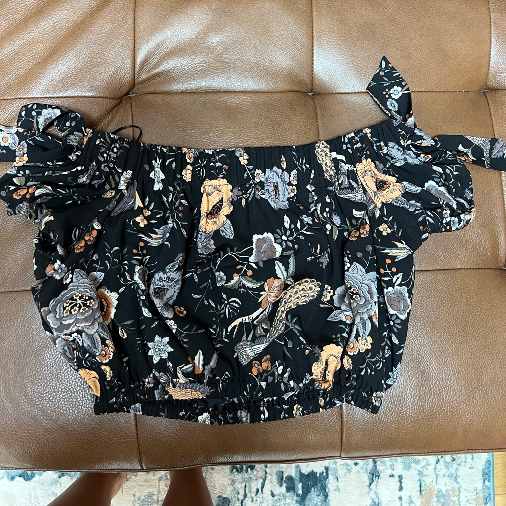 Black Flower Crop Top